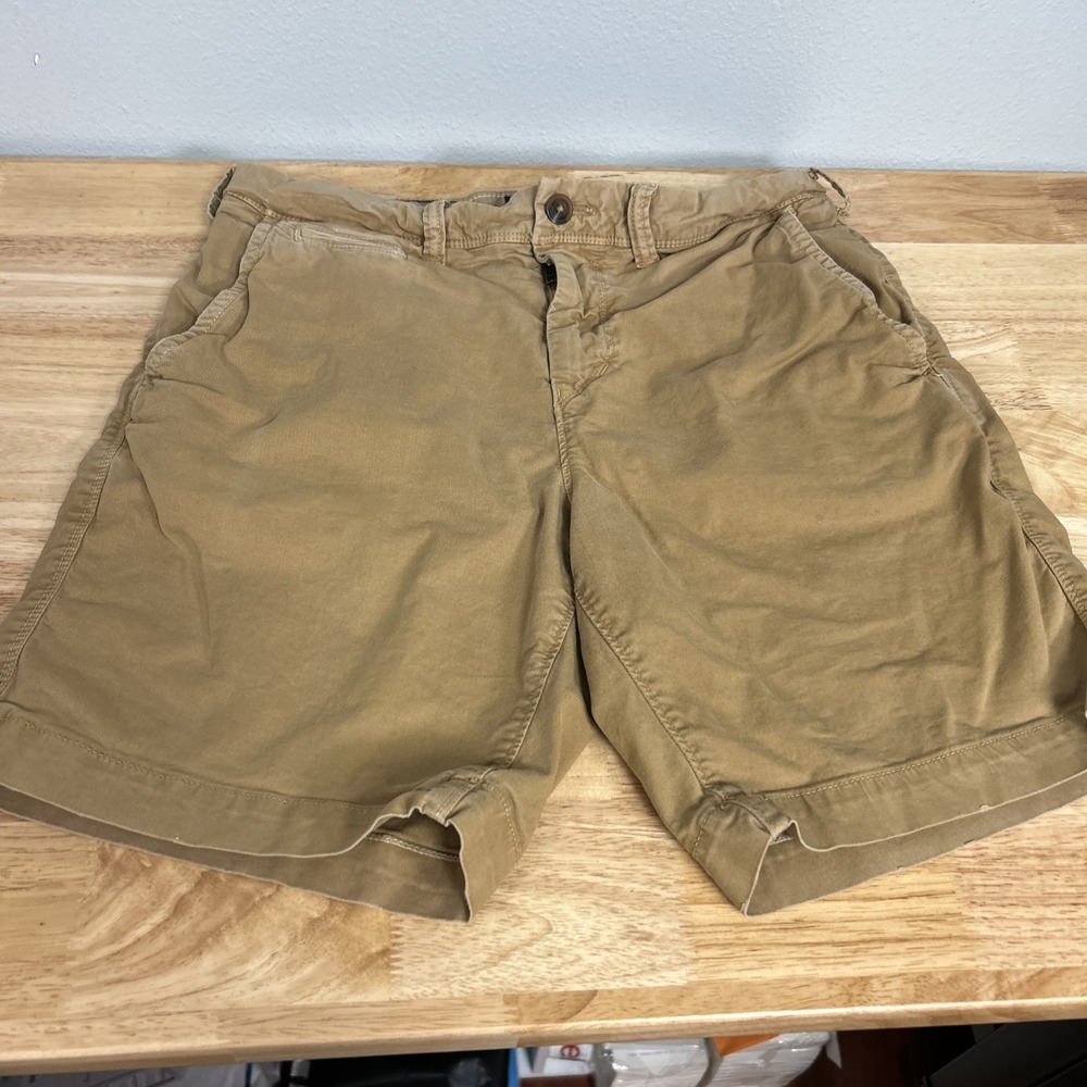 American Eagle Mens Cargo Shorts 30 Khaki Ne(x)t Level Flex Fit 7 Inseam Beige